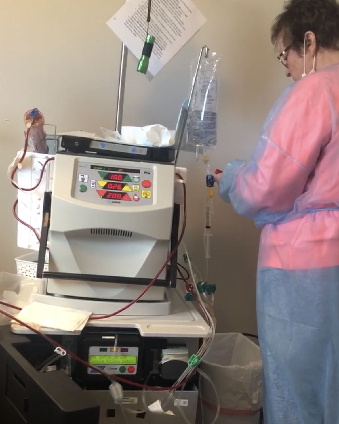 photo_ft_news_Ina Houston dialysis machine.jpeg